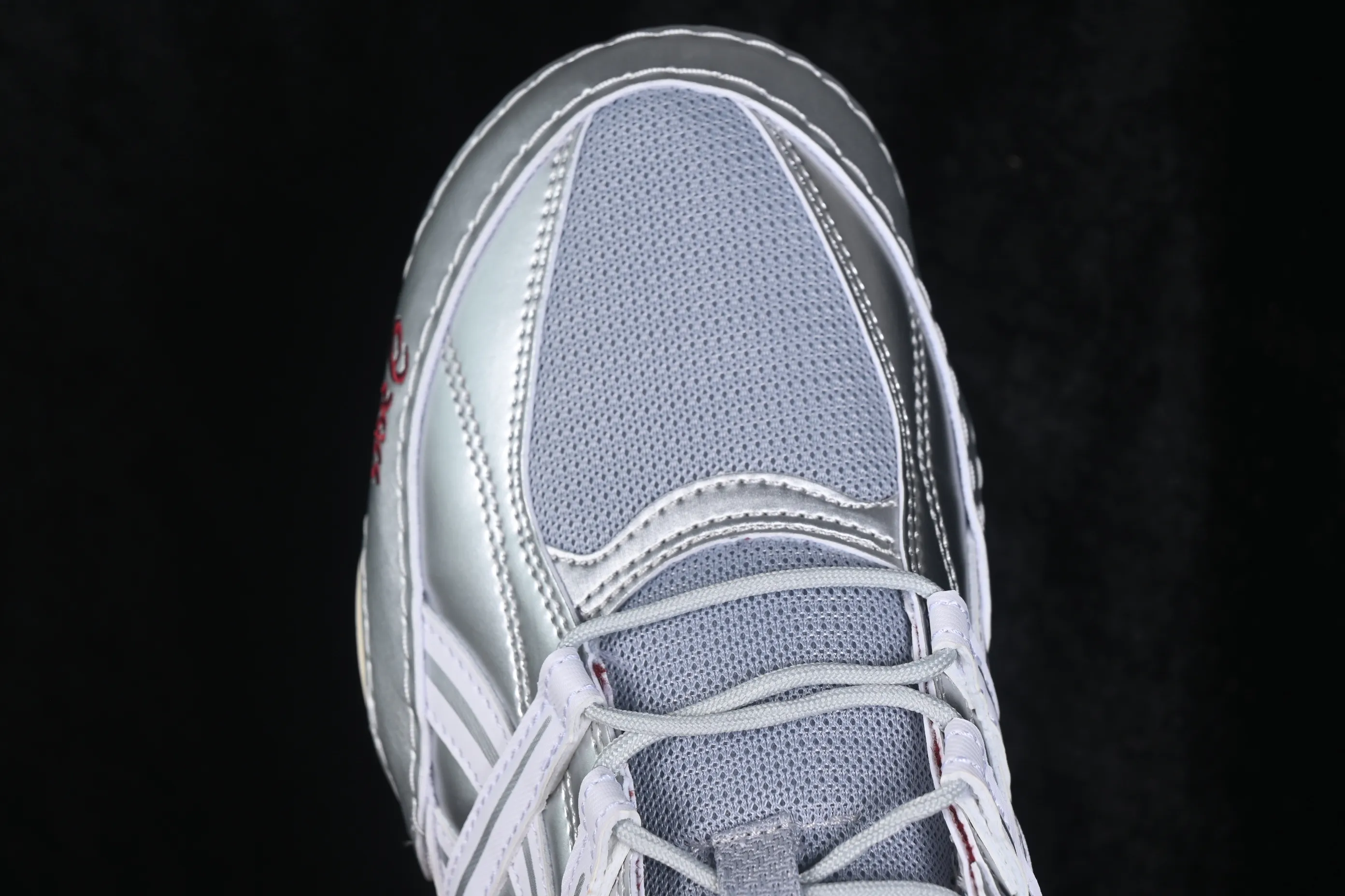 All categories Asics Asics series Asics Hypersync Asics Hypersync fashion retro breathable lightweight thin-soled moral training shoes 1203A879-020